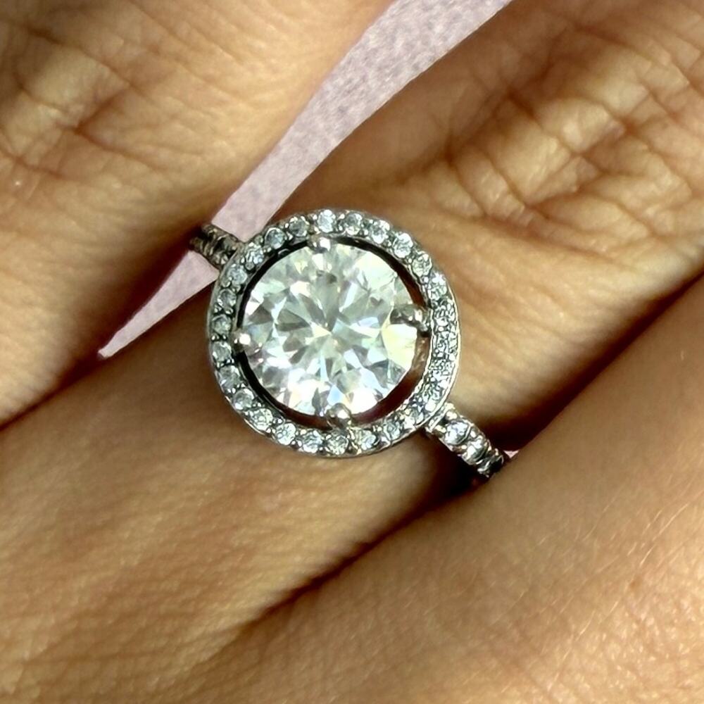 sterling silver round-cut cz & halo ring size 5.25